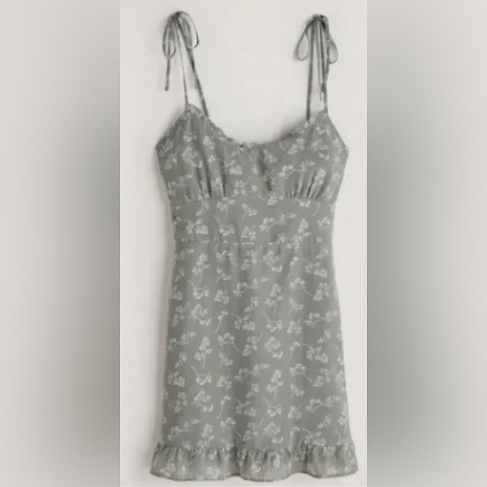 Abercrombie & Fitch Light Green Floral Dress